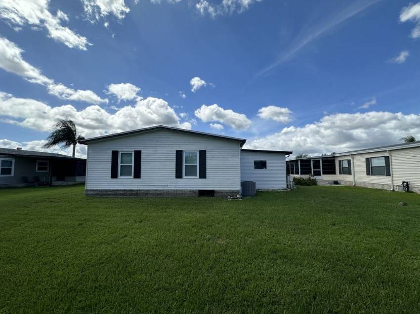 387 Tennis Lane a Winter Haven, FL Mobile or Manufactured Home for Sale